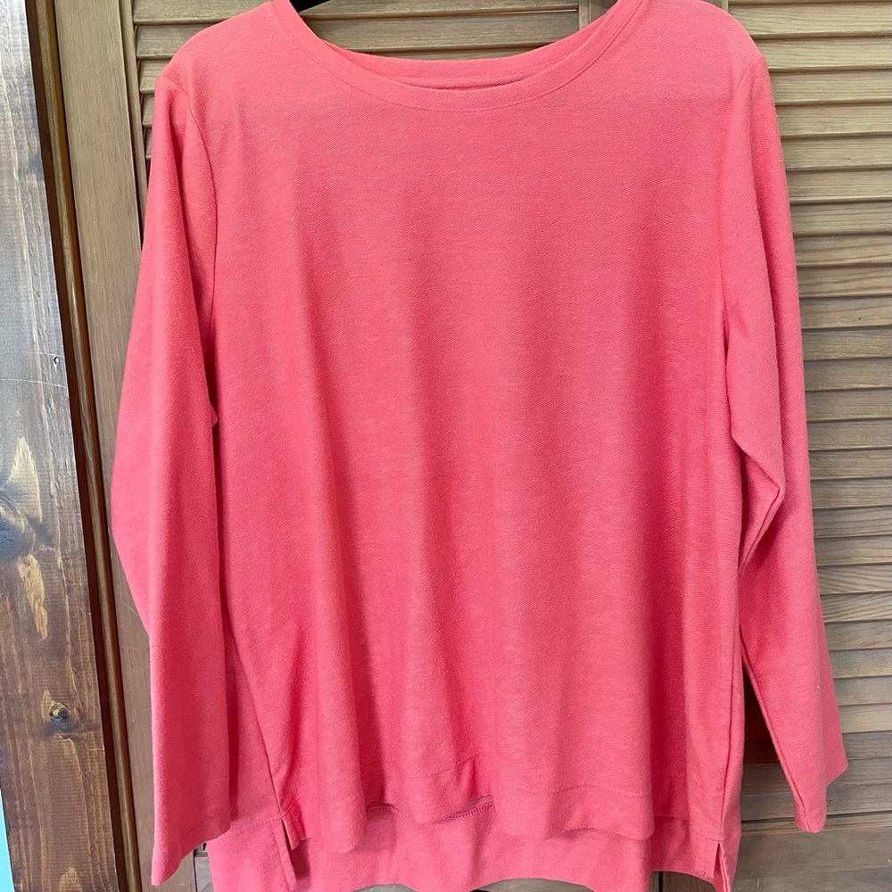 BNWOT Croft and Barrow sweatshirt